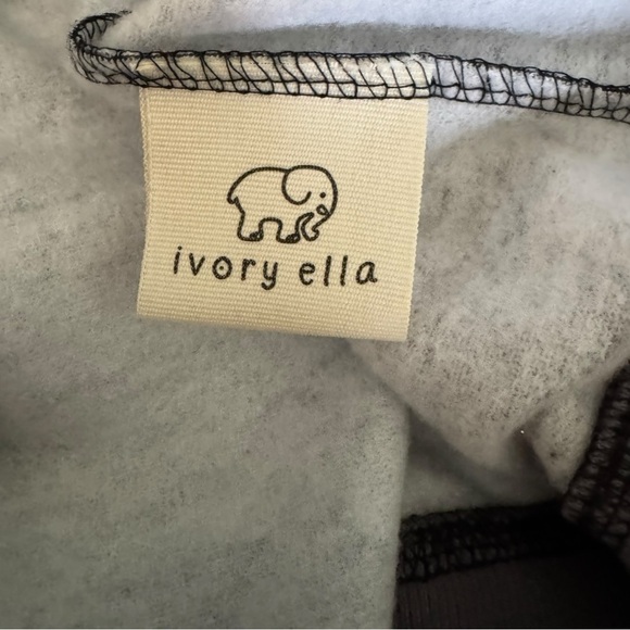 Ivory Ella Gray Elephant Camo Hoodie Size Extra Large - Picture 7 of 8